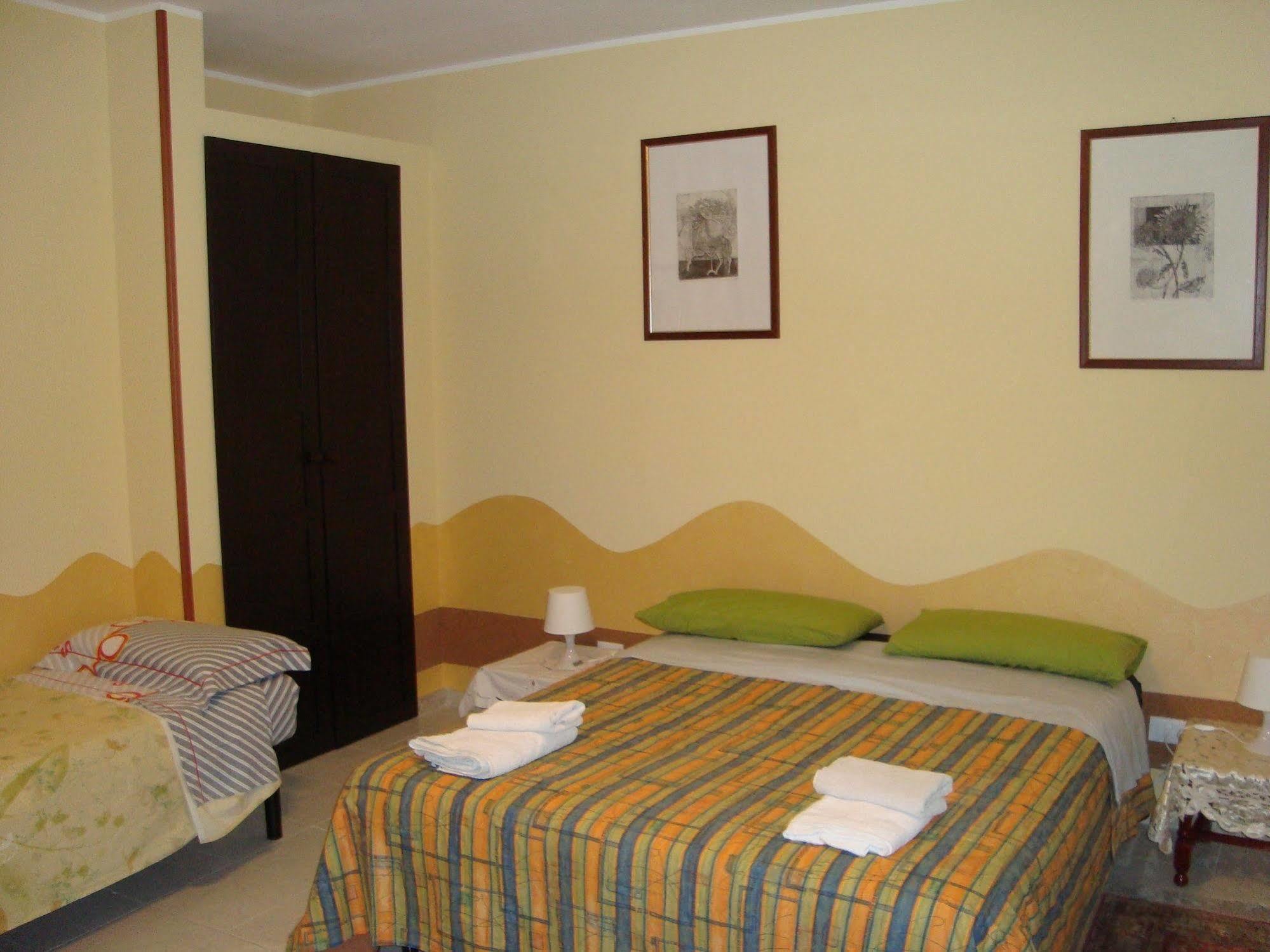 B&B Casa Ferrara Монополи Екстериор снимка