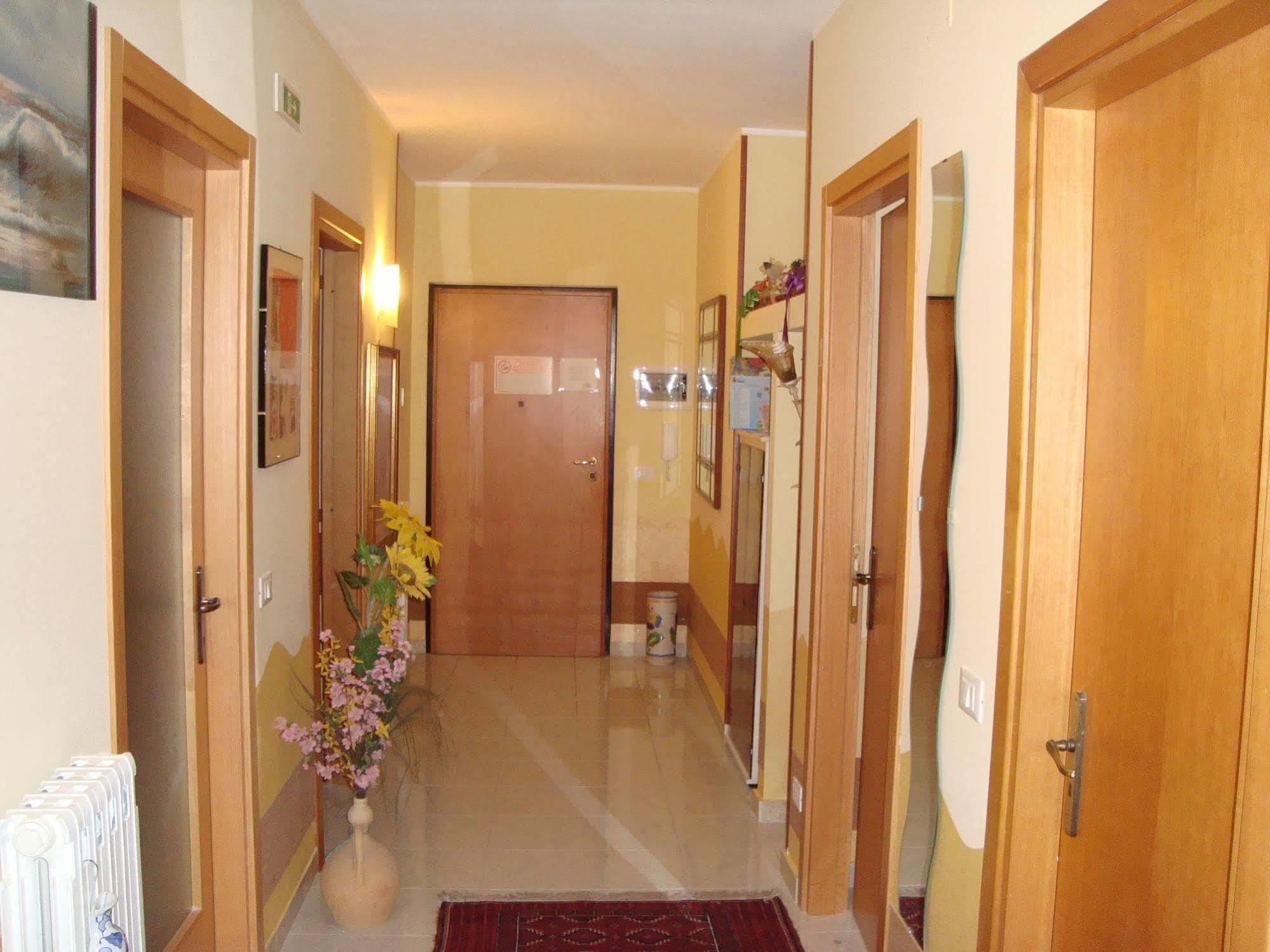 B&B Casa Ferrara Монополи Екстериор снимка